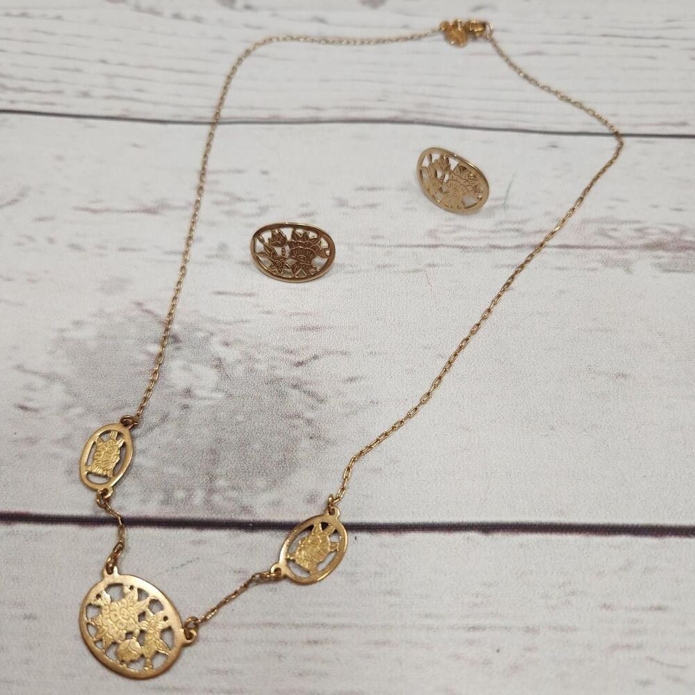 Avon Women's Gold Jewellery